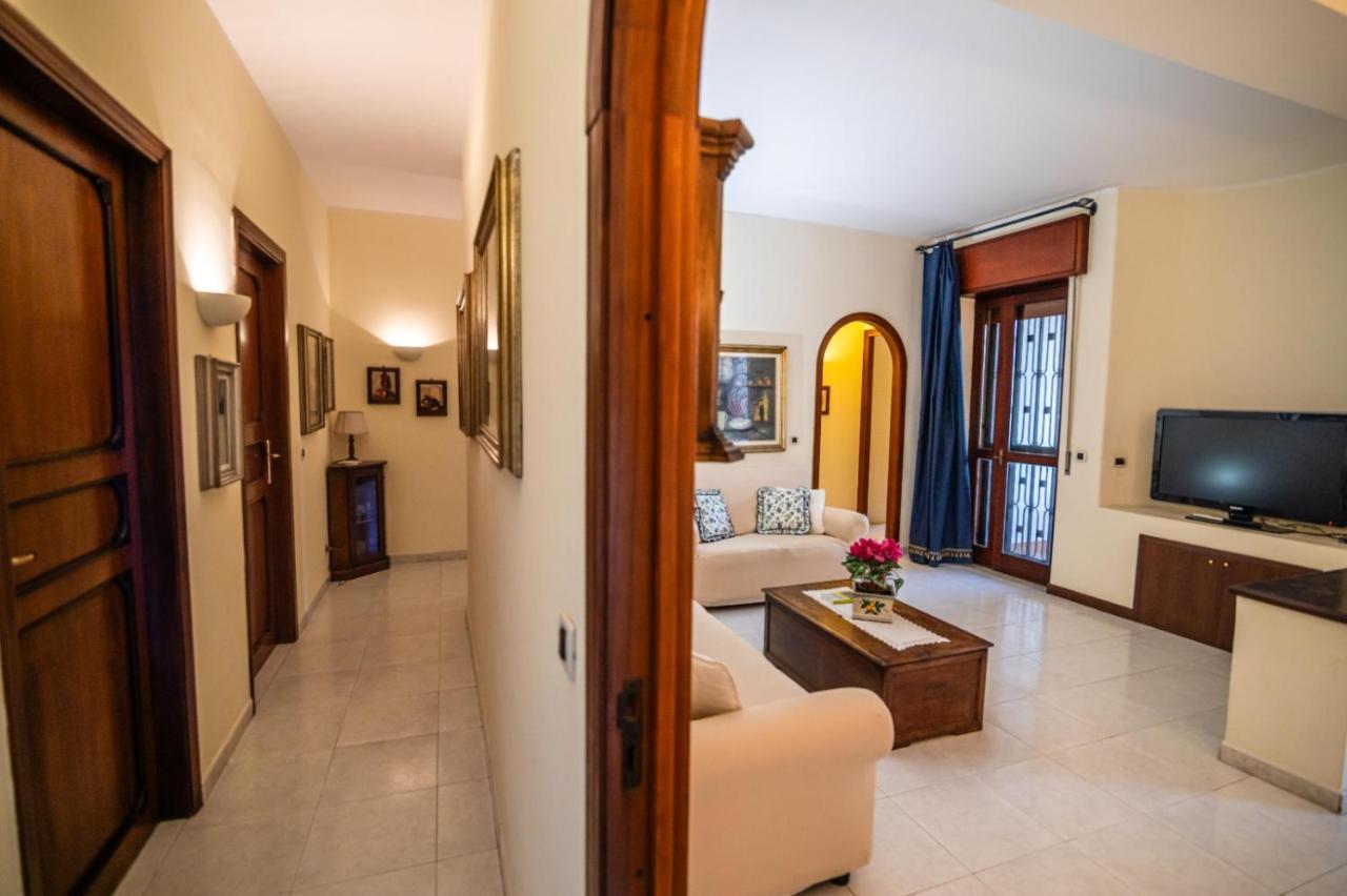 Apartamento Courrier-House Aci Castello Exterior foto